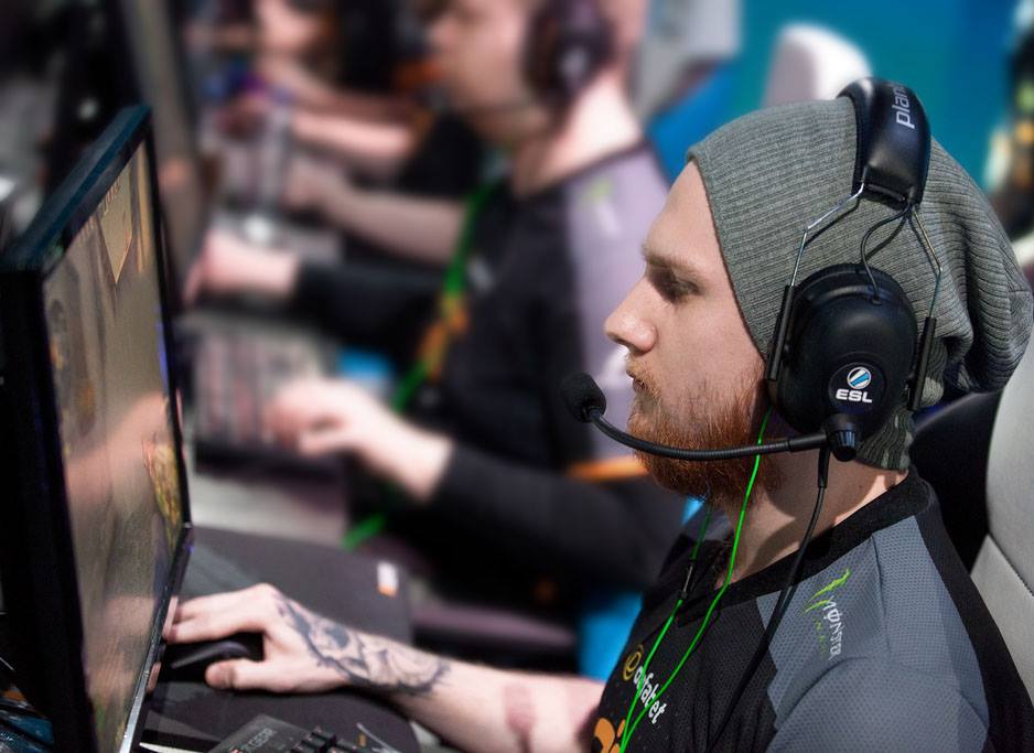 "KRiMZ" was the top performer on Day 20 of Dreamhack Masters Spring 2020 